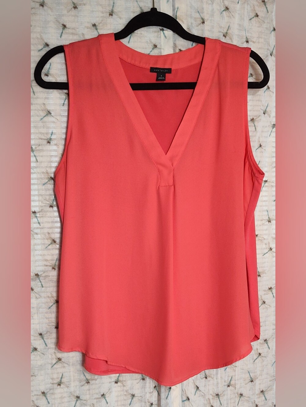 Ann Taylor 🍉 Melon Color Lightweight Sleeveless Blouse